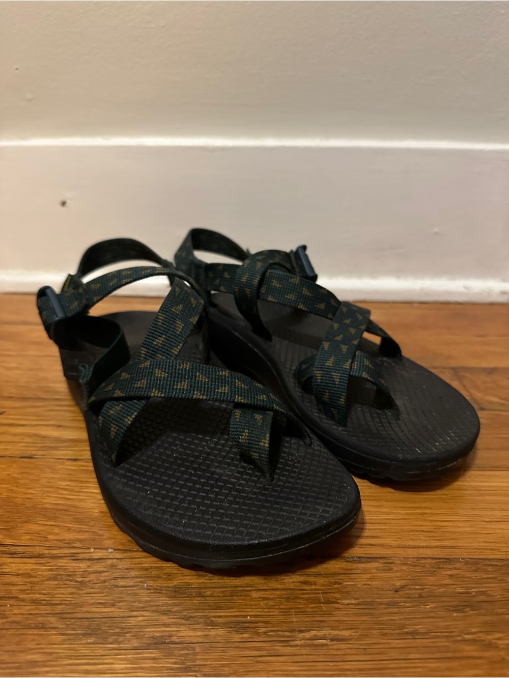 Chaco Women's Dark Green Patterned Sport Sandals